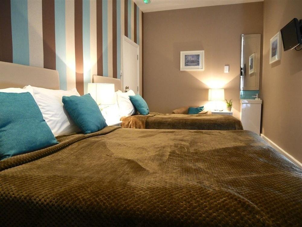 Hotel Ravna Gora London Exterior foto