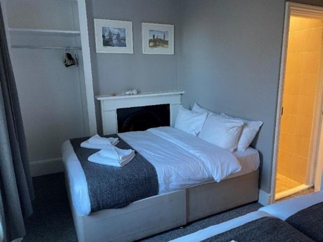 Hotel Ravna Gora London Zimmer foto