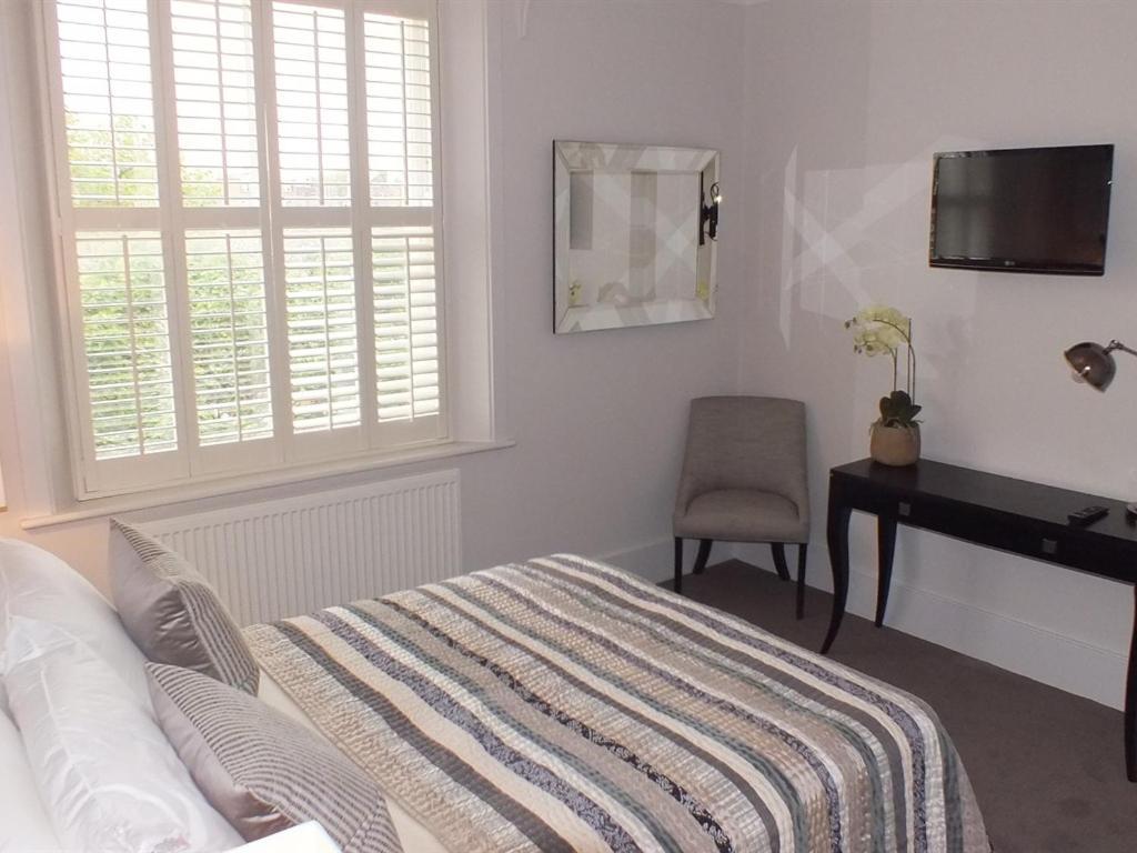 Hotel Ravna Gora London Zimmer foto